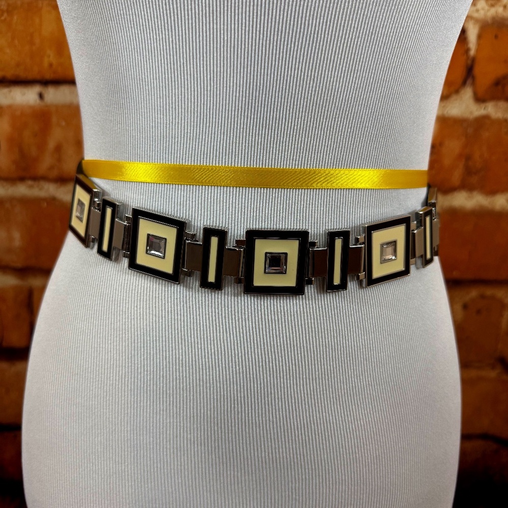 White House Black Market Black/Cream Enamel Belt Size S